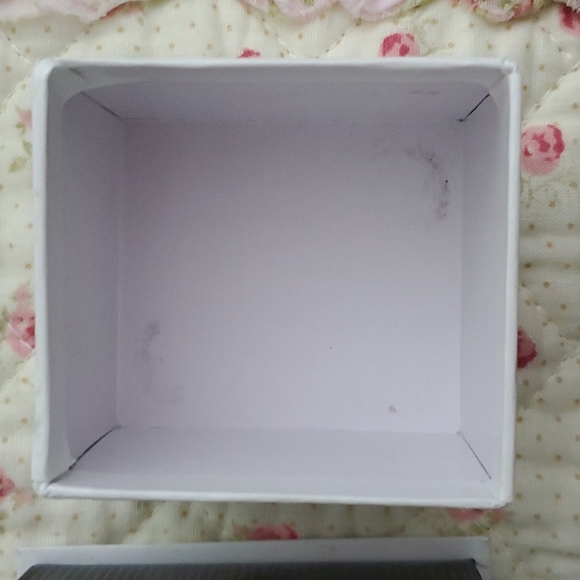 Lot 2 Bloomingdale's gift box small - Picture 8 of 10